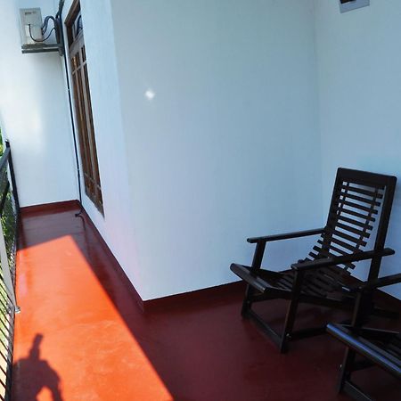 Coconut Garden House Hotel Udawalawe Bagian luar foto